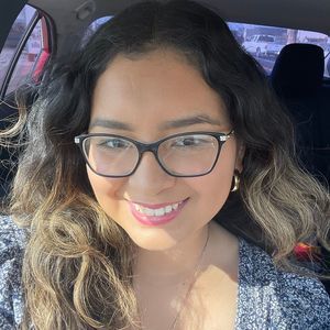 Meet your Posher, Adriana